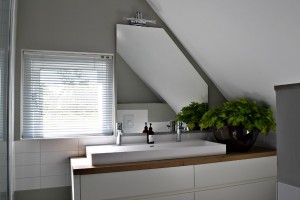 Badkamer met wit meubel | Atelier09
